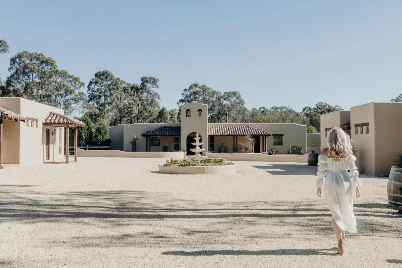 Casa La Vina Pokolbin - Romantic Villas With Outdoor Hot Tubs And Fireplaces Buitenkant foto